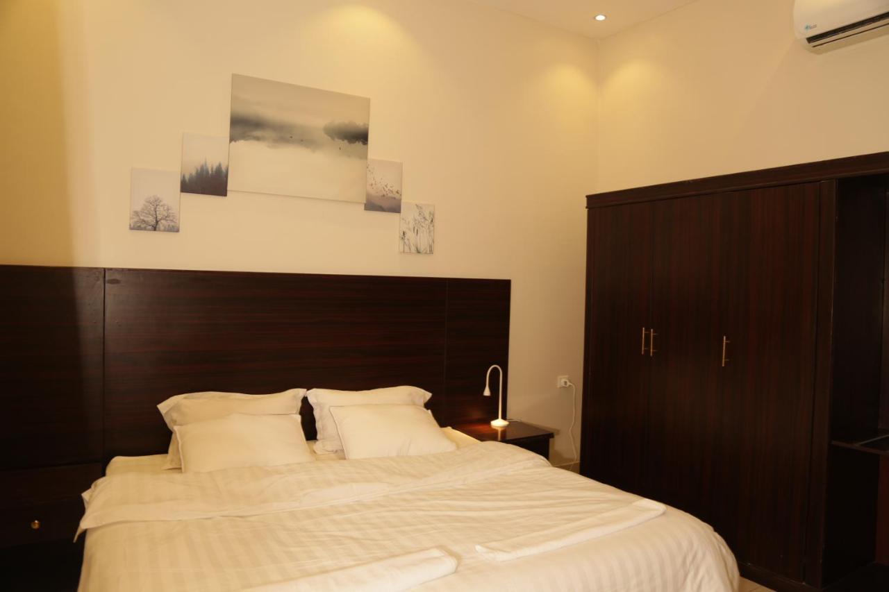 Spacious Apartments At Basla St 3 Mins From King Fahd Stadium ริยาดห์ ภายนอก รูปภาพ