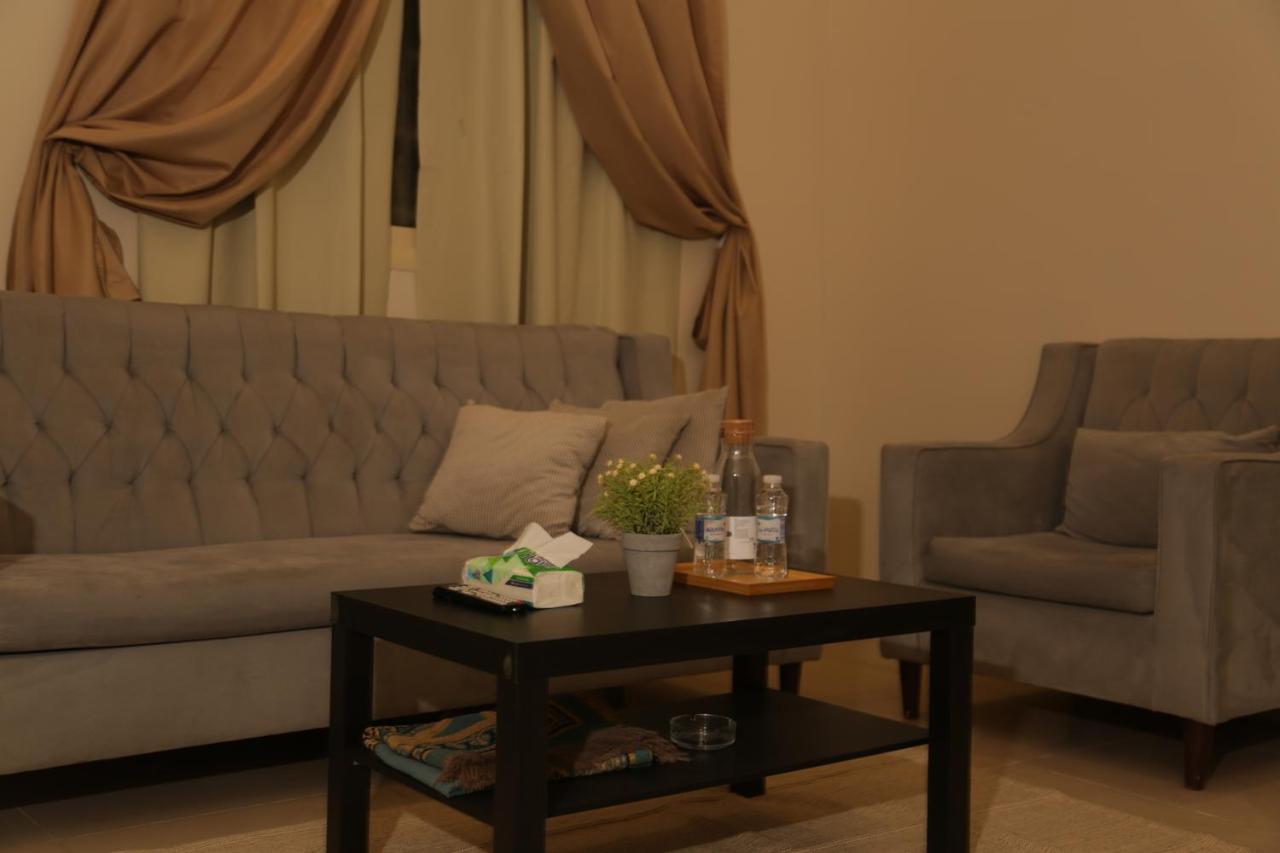 Spacious Apartments At Basla St 3 Mins From King Fahd Stadium ริยาดห์ ภายนอก รูปภาพ