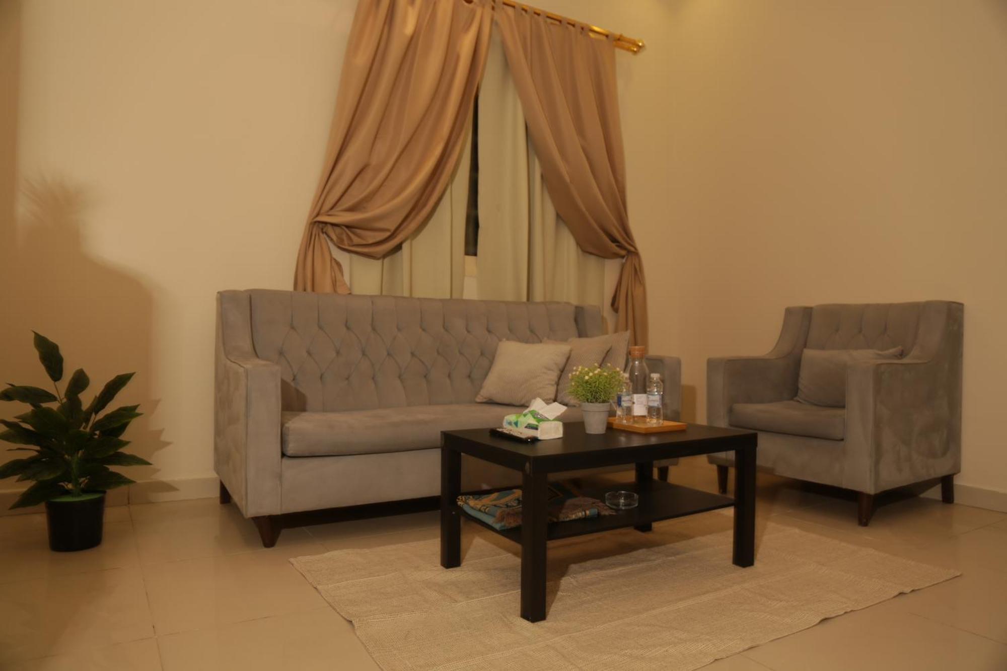 Spacious Apartments At Basla St 3 Mins From King Fahd Stadium ริยาดห์ ภายนอก รูปภาพ